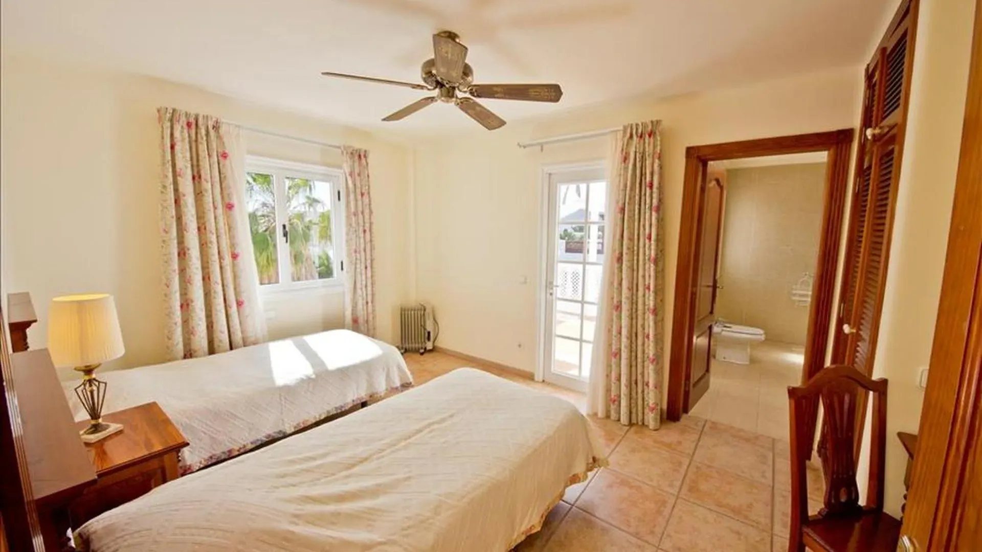 Great Costa Teguise Home Villa Luz De La Fragata 4 Bedrooms Private Pool Central Location ספרד